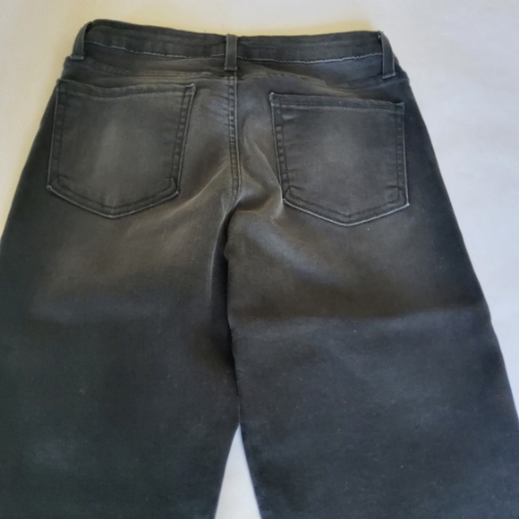New Just Black Denim Distressed Fray Hem Capri Crop Black Jeans Size 29 - Picture 5 of 10